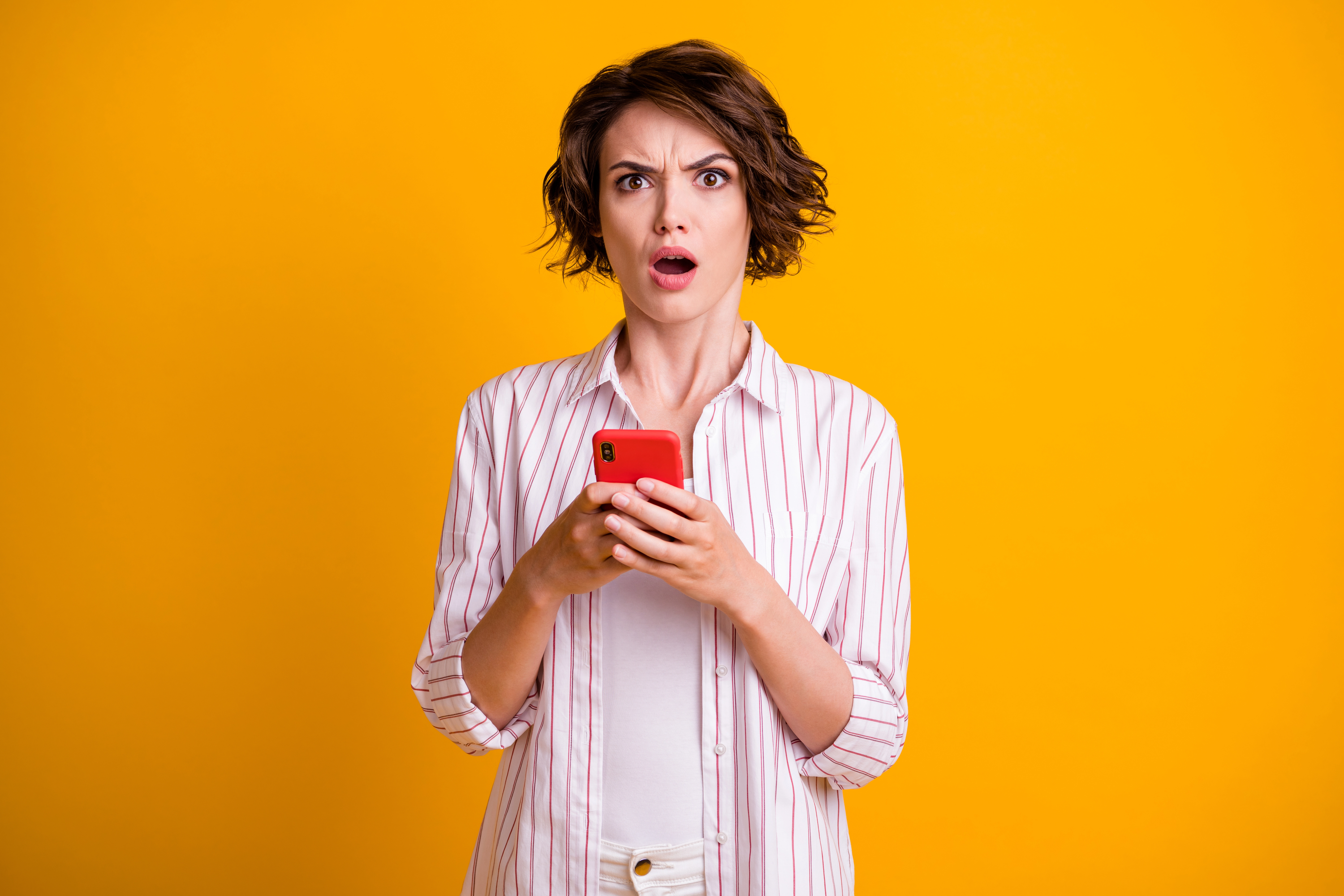 Comment répondre aux commentaires négatifs sur les réseaux sociaux ?
